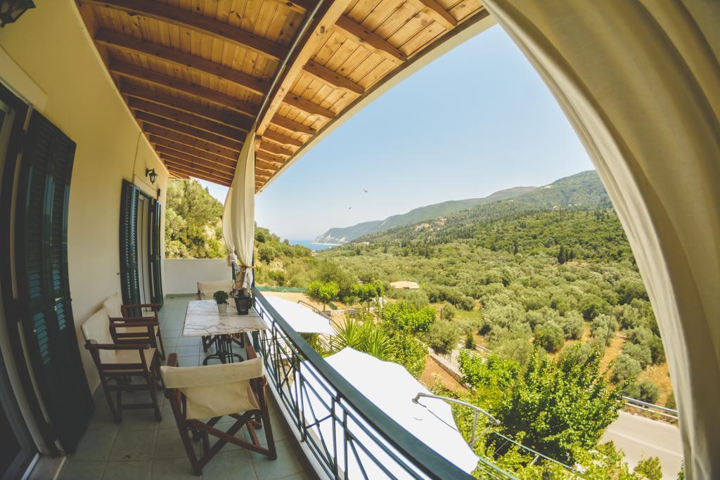 Althea Studios Áyios Nikítas Habitación foto