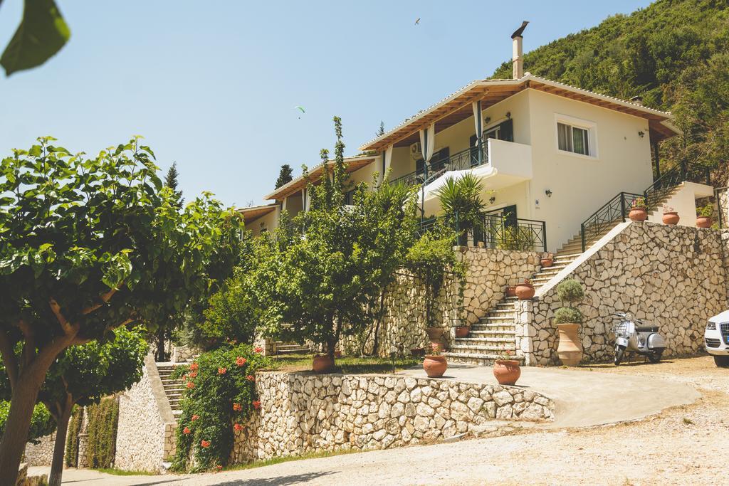 Althea Studios Áyios Nikítas Habitación foto