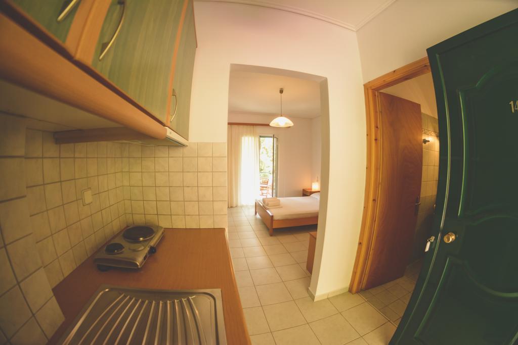 Althea Studios Áyios Nikítas Habitación foto